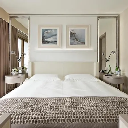 Loeffler 3* St. Moritz