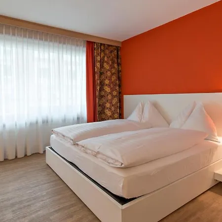 Loeffler 3* St. Moritz